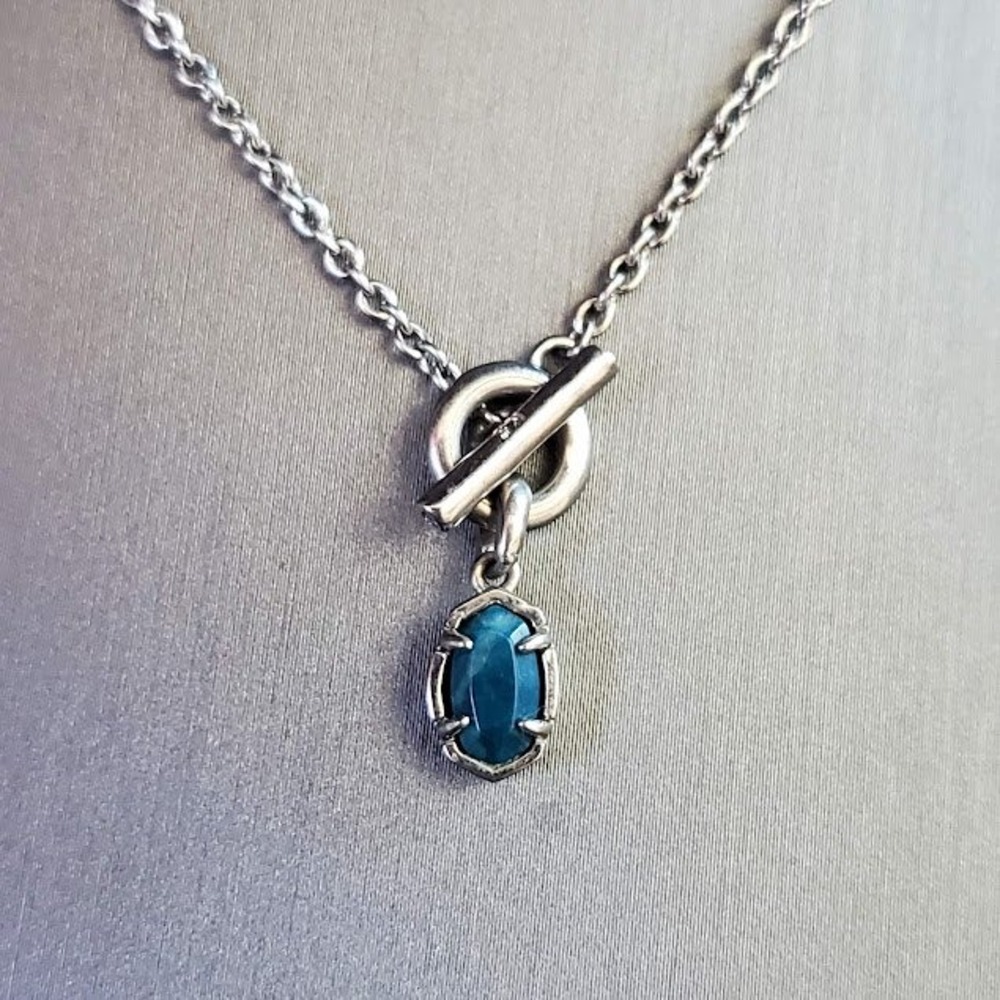 Kendra Scott Mini Elisa Toggle Silver Short Pendant Necklace in Indigo Magnesite